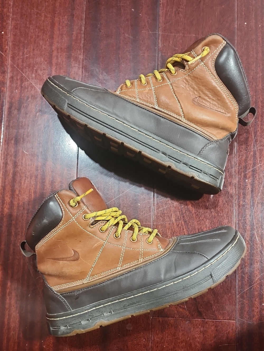 Nike ACG Woodside  Hiking Brown Duck Boots  Outdoors Men's SZ 8.5